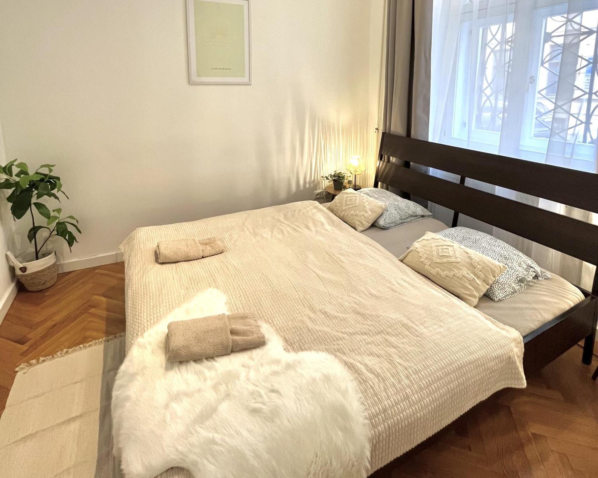 Apartment Mia - Old Town, Ac Bratislava Eksteriør billede